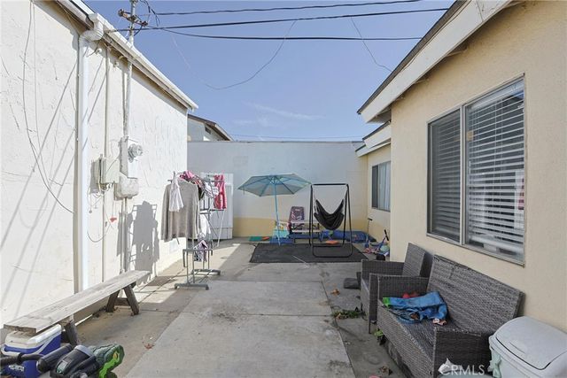 410 E 60th St, Long Beach, CA 90805
