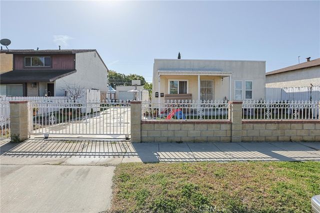 410 E 60th St, Long Beach, CA 90805