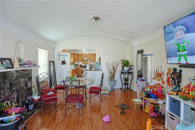 410 E 60th St, Long Beach, CA 90805