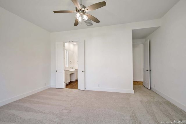 125 Pin Oak, Castroville, TX 78009