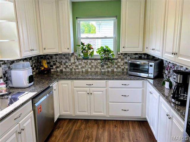 1107 Virginia Avenue, Crystal City, MO 63019
