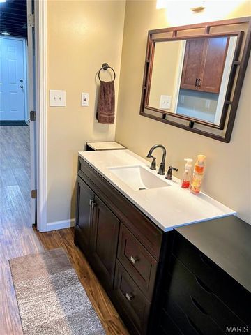 1107 Virginia Avenue, Crystal City, MO 63019