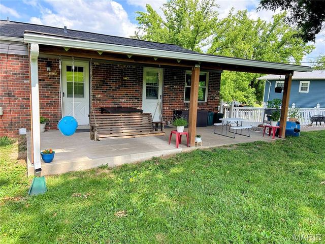 1107 Virginia Avenue, Crystal City, MO 63019
