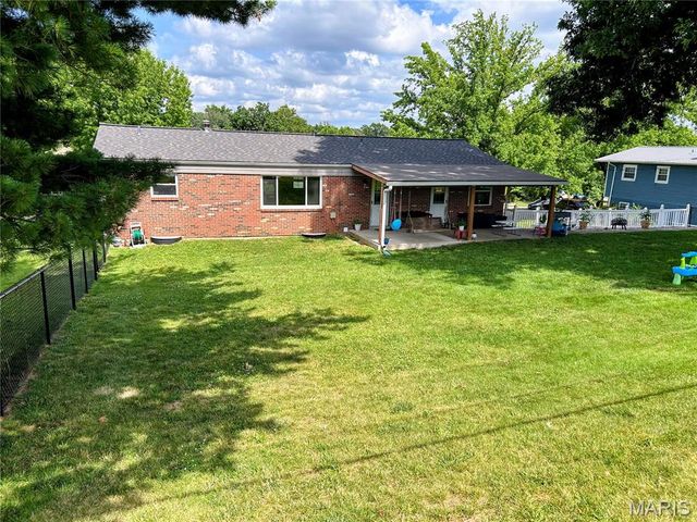 1107 Virginia Avenue, Crystal City, MO 63019