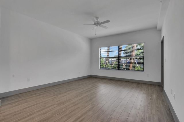 540 NE 14th Court 103, Fort Lauderdale, FL 33304