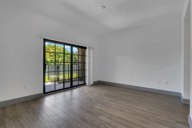540 NE 14th Court 103, Fort Lauderdale, FL 33304