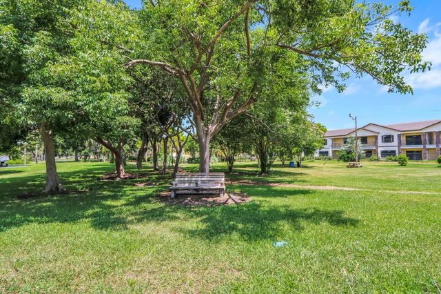 540 NE 14th Court 103, Fort Lauderdale, FL 33304