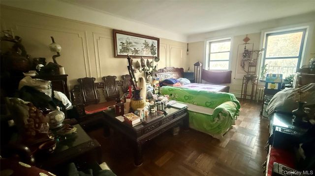 4220 Kissena Boulevard E18, Flushing, NY 11355