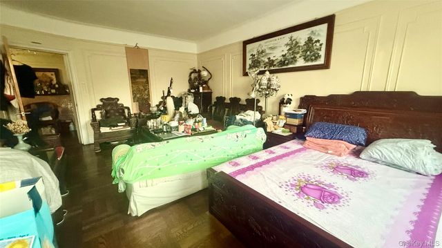 4220 Kissena Boulevard E18, Flushing, NY 11355