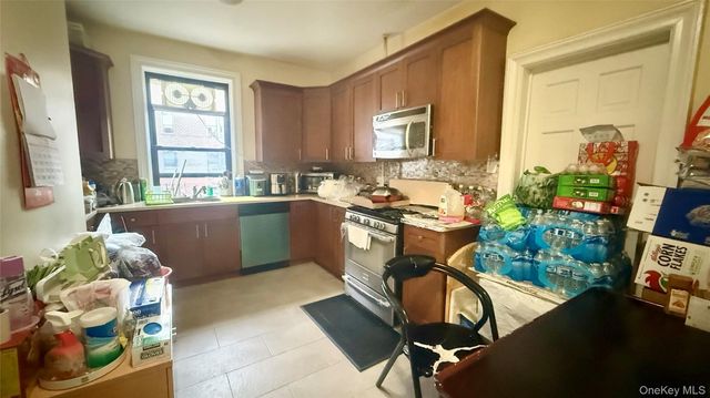 4220 Kissena Boulevard E18, Flushing, NY 11355