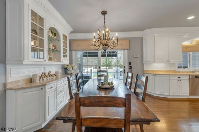 11 Baltusrol Way, Bernards Twp., NJ 07931
