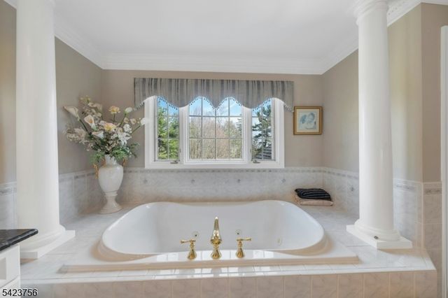 11 Baltusrol Way, Bernards Twp., NJ 07931