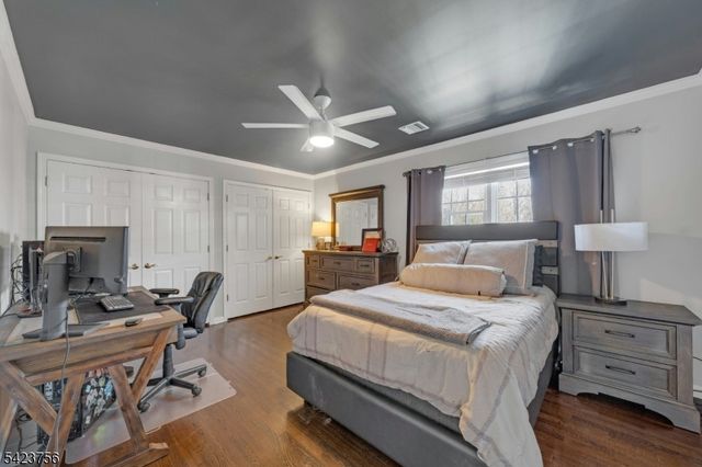 11 Baltusrol Way, Bernards Twp., NJ 07931