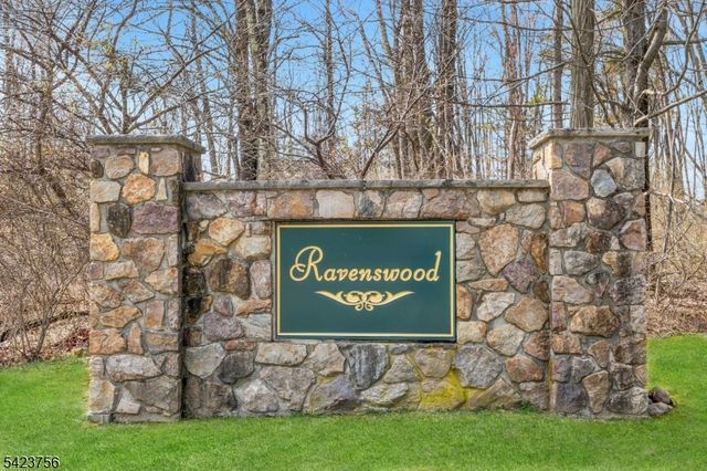 11 Baltusrol Way, Bernards Twp., NJ 07931