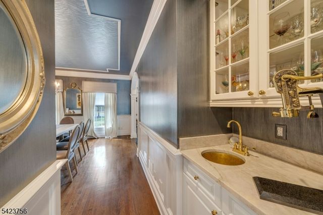 11 Baltusrol Way, Bernards Twp., NJ 07931