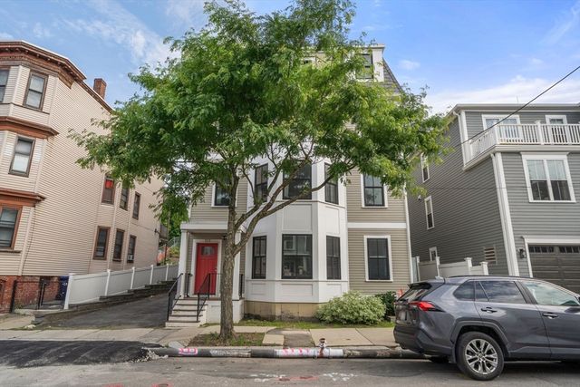 213 E Eagle St 3, Boston, MA 02128