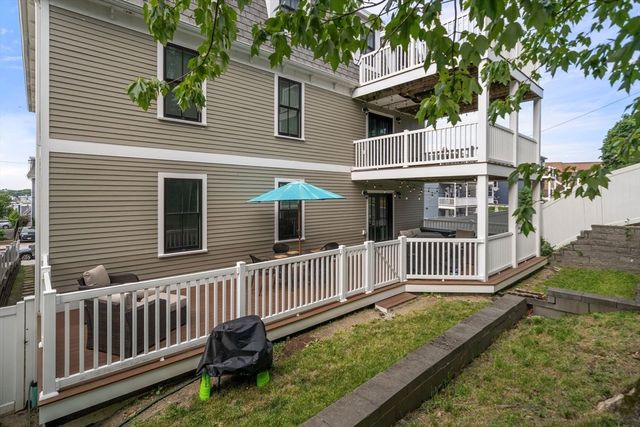 213 E Eagle St 3, Boston, MA 02128