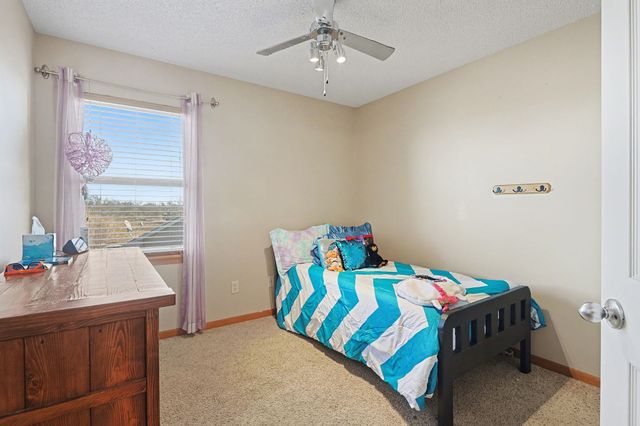 2512 Mainsgate Dr, Augusta, KS 67010