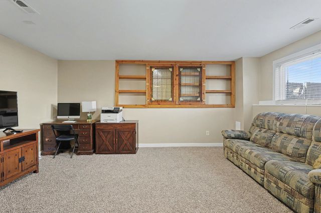 2512 Mainsgate Dr, Augusta, KS 67010