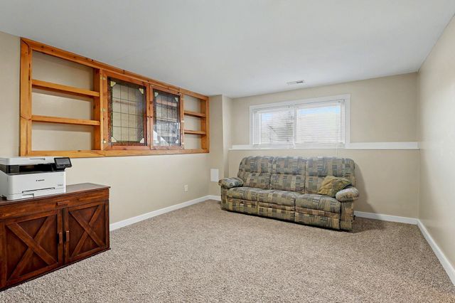 2512 Mainsgate Dr, Augusta, KS 67010