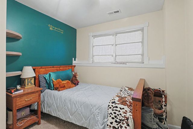 2512 Mainsgate Dr, Augusta, KS 67010