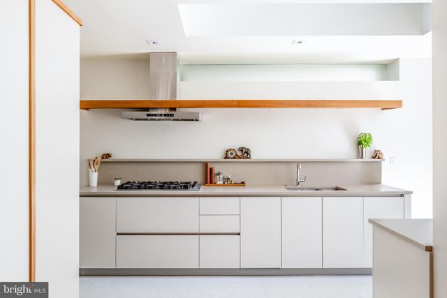 2740 CHAIN BRIDGE RD NW, Washington, DC 20016