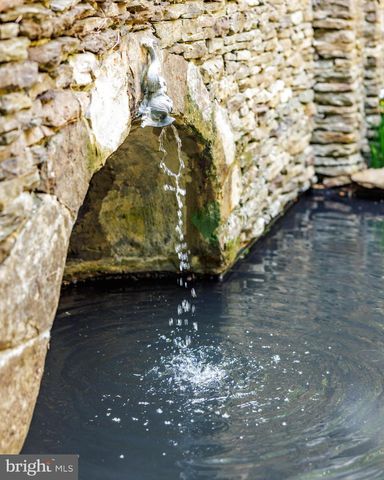 2740 CHAIN BRIDGE RD NW, Washington, DC 20016