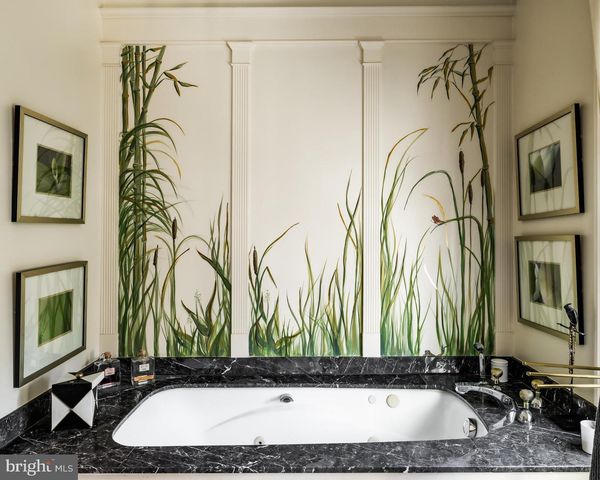 2740 CHAIN BRIDGE RD NW, Washington, DC 20016