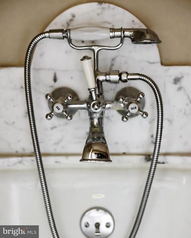 2740 CHAIN BRIDGE RD NW, Washington, DC 20016