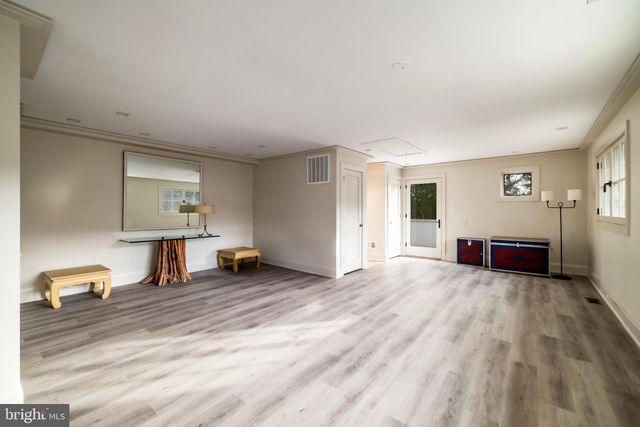 2740 CHAIN BRIDGE RD NW, Washington, DC 20016