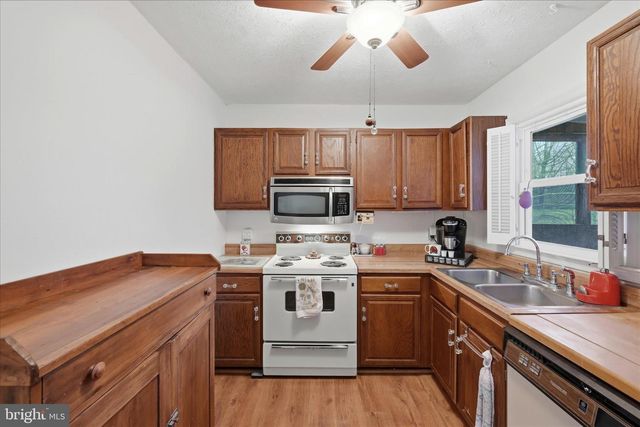 320 OPEQUON AVE, Winchester, VA 22601