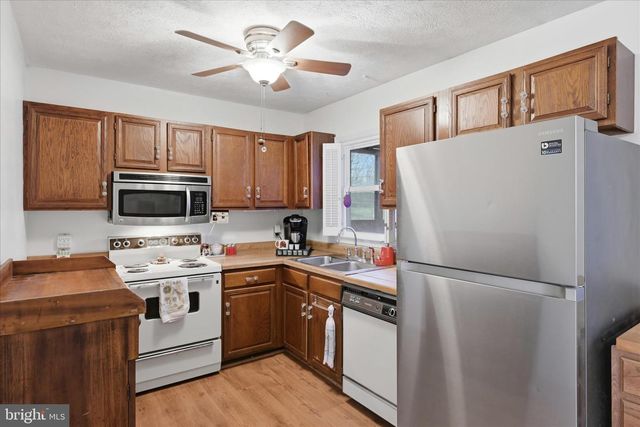 320 OPEQUON AVE, Winchester, VA 22601