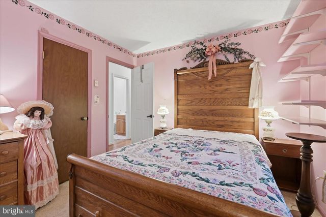 320 OPEQUON AVE, Winchester, VA 22601