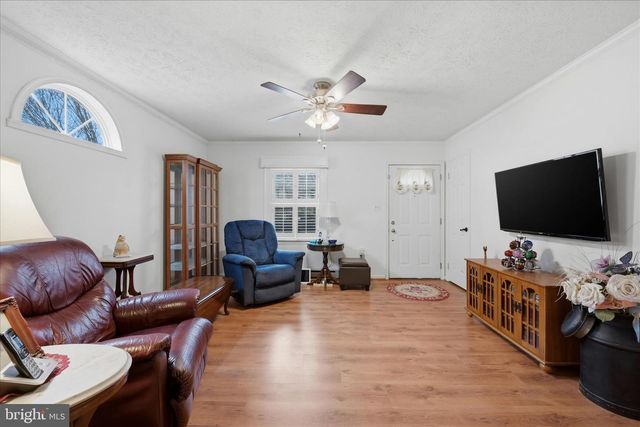 320 OPEQUON AVE, Winchester, VA 22601