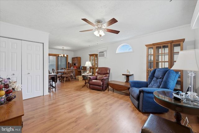 320 OPEQUON AVE, Winchester, VA 22601