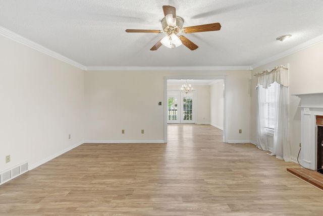 500 Natures Pointe Drive, Somerset, KY 42503