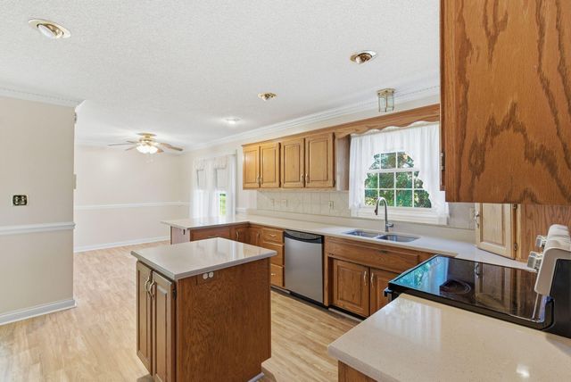 500 Natures Pointe Drive, Somerset, KY 42503