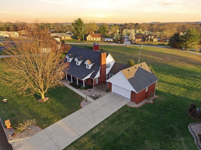 500 Natures Pointe Drive, Somerset, KY 42503