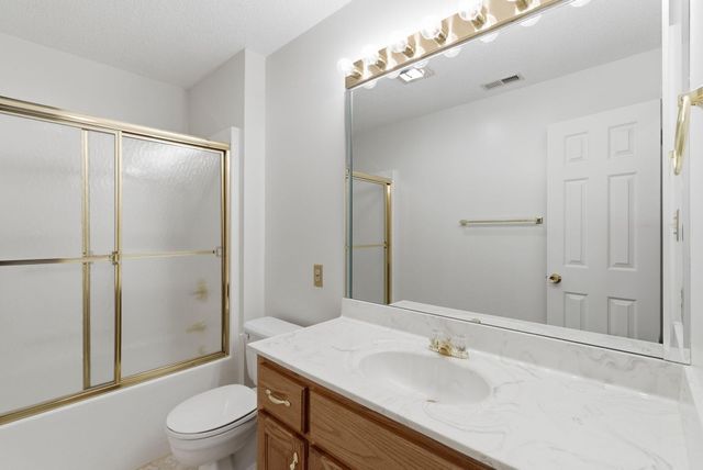 500 Natures Pointe Drive, Somerset, KY 42503