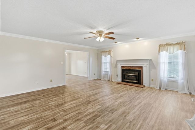 500 Natures Pointe Drive, Somerset, KY 42503