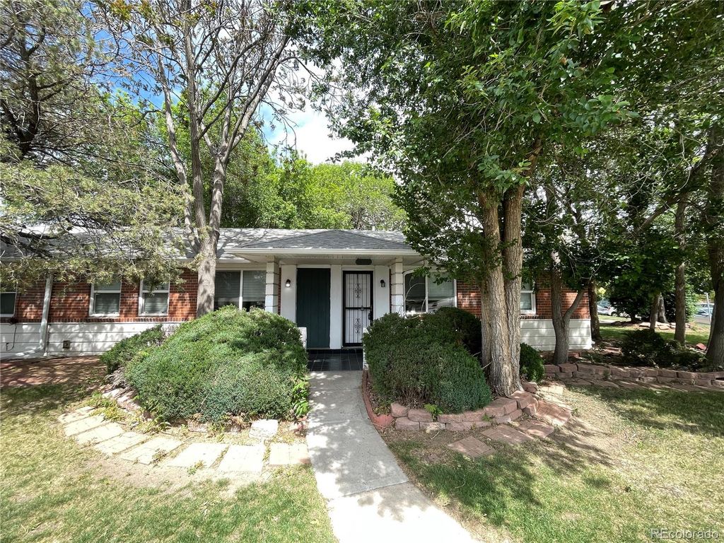 1400 Galena Street, Aurora, CO 80010