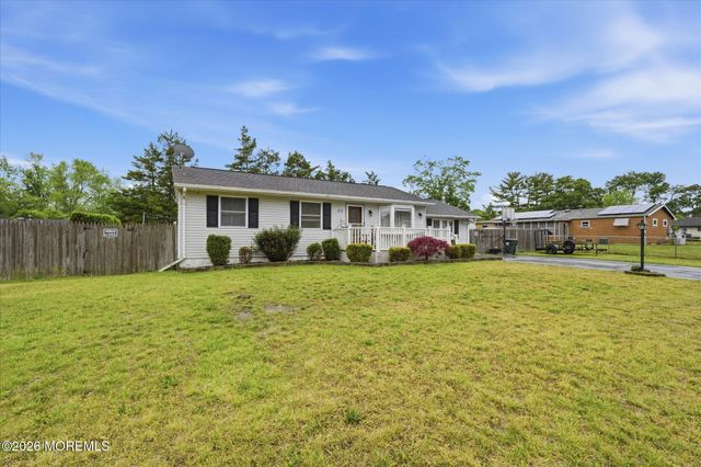 31 Georgian Boulevard, Jackson, NJ 08527