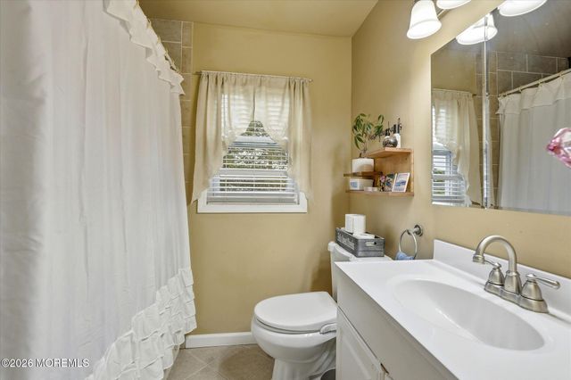 31 Georgian Boulevard, Jackson, NJ 08527