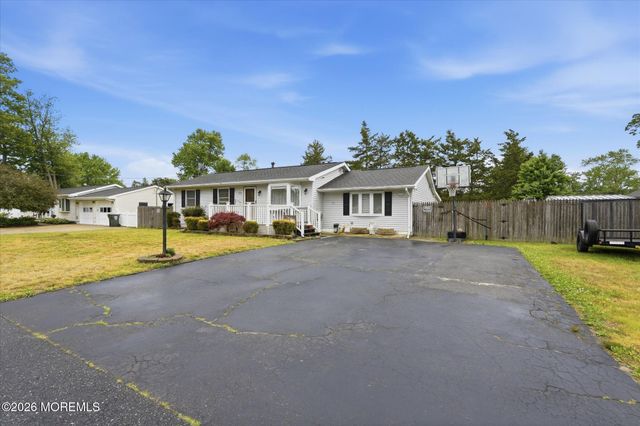 31 Georgian Boulevard, Jackson, NJ 08527