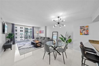 1200 Brickell Bay Drive 2205, Miami, FL 33131