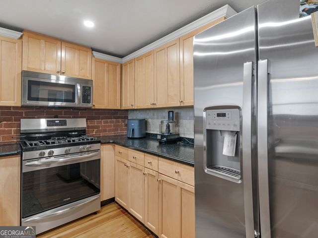 102 N Hill Street 302, Griffin, GA 30223