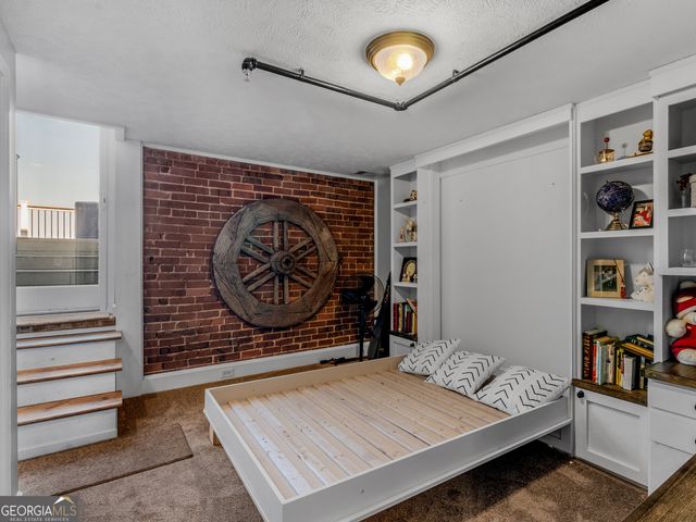 102 N Hill Street 302, Griffin, GA 30223