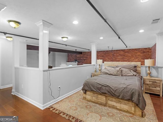 102 N Hill Street 302, Griffin, GA 30223