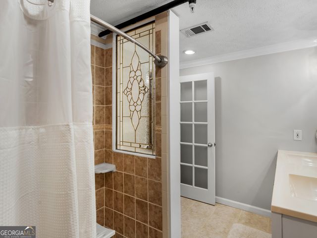 102 N Hill Street 302, Griffin, GA 30223