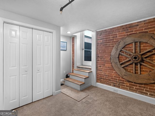 102 N Hill Street 302, Griffin, GA 30223